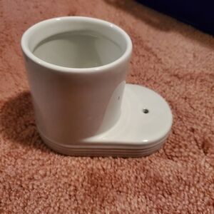 Nora Fleming Small Utensil Holder?